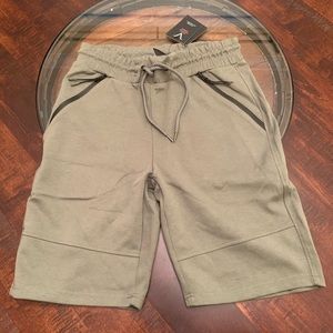 Verde Men’s Olive Green Shorts Size Small